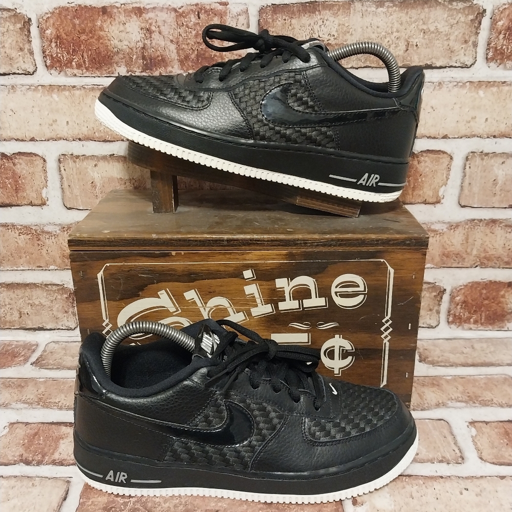 Pre-owned 2016 Nike Air Force 1 Lv8 Low